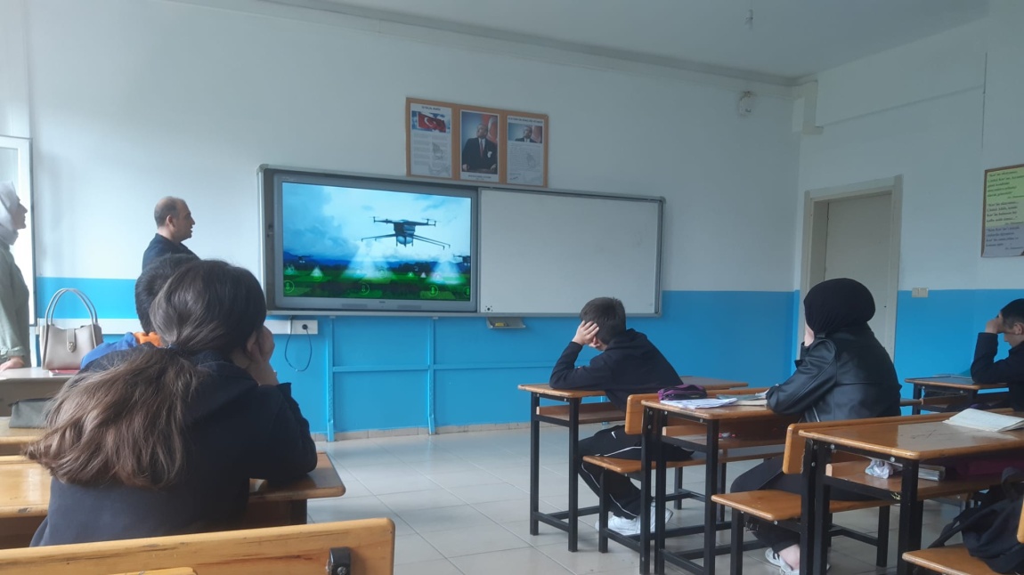 Hocam Fatsa Şehit Ümit Kesti Tarım Mesleki ve teknik Anadolu Lisesi bilgilendirme yaptı